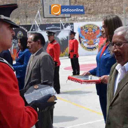 BOMBEROS DE LATACUNGA RINDEN HOMENAJE A SUS HÉROES DE AYER Y DE HOY EN SU DÍA CLÁSICO