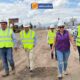 VÍA YAMBO–AMBATO AVANZA Y VA TRANSFORMÁNDOSE EN MODERNA CARRETERA DE 6 CARRILES IMPULSANDO CONECTIVIDAD Y DESARROLLO