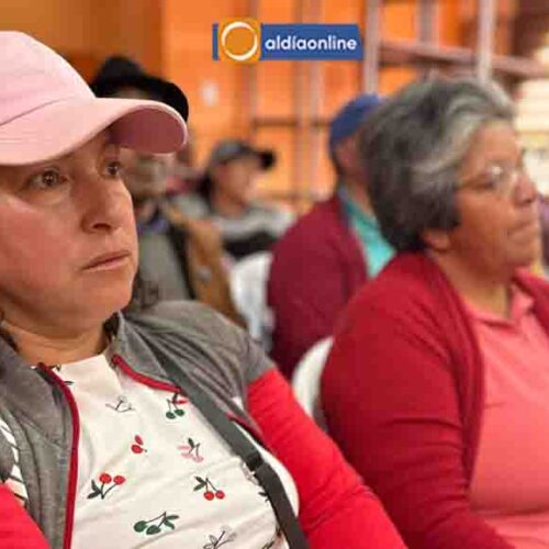 50 PEQUEÑOS PRODUCTORES FORTALECEN SUS CONOCIMIENTOS EN GENÉTICA BOVINA DISCTADA POR PREFECTURA