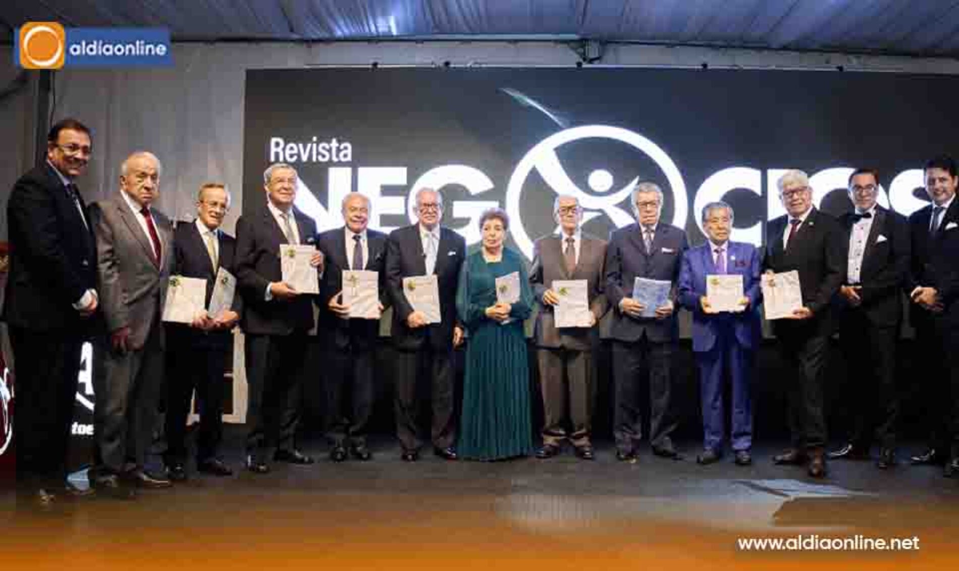 ANÍBAL CULQUI, RECIBE RECONOCIMIENTO “JOSÉ CUESTA HOLGUÍN” EN AMBATO DE REVISTA NEGOCIOS (Video)