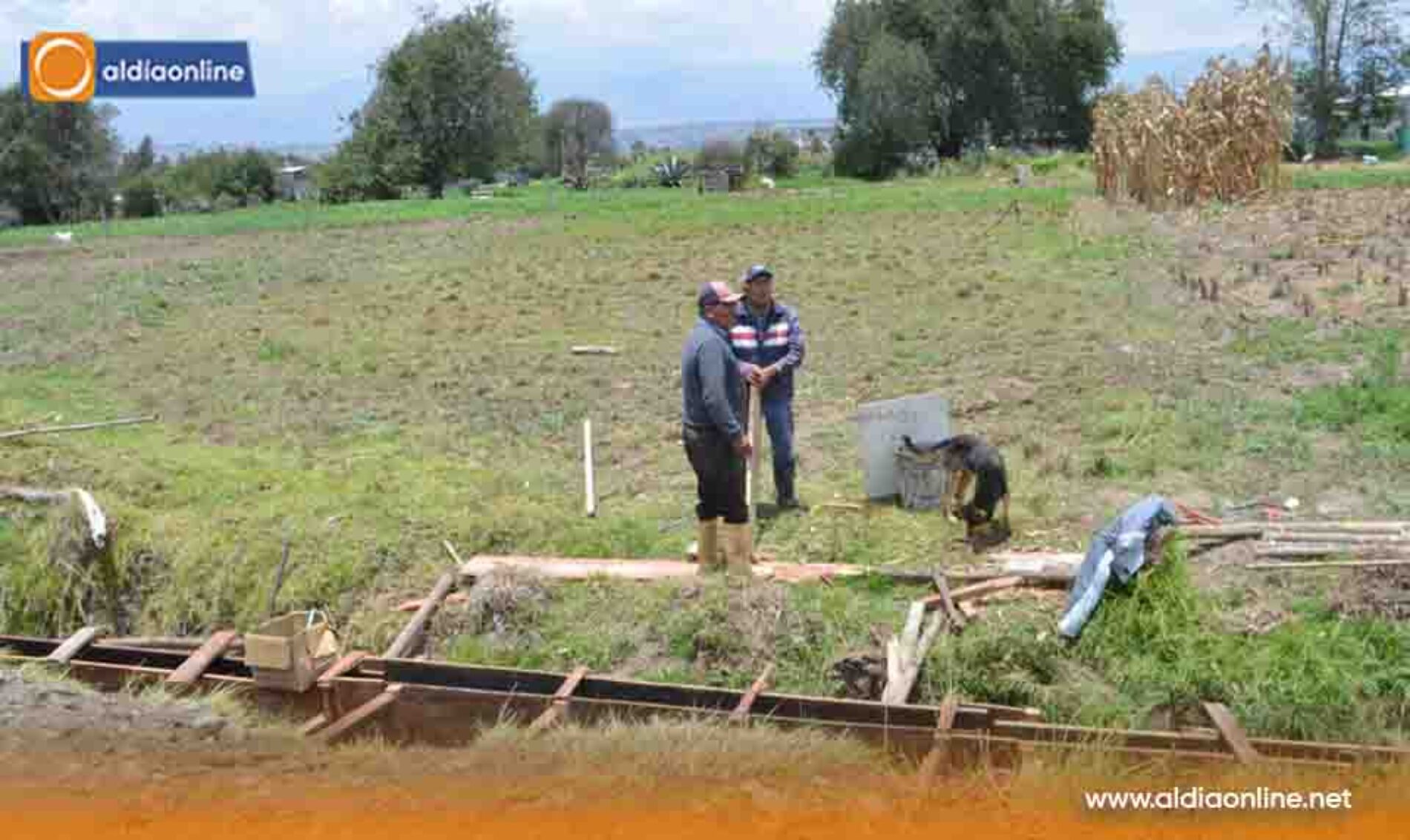 GAD. P BELISARIO  QUEVEDO  IMPULSA EL REVESTIMIENTO DEL  CANAL OCCIDENTAL PARA  FORTALECER EL RIEGO (Video)